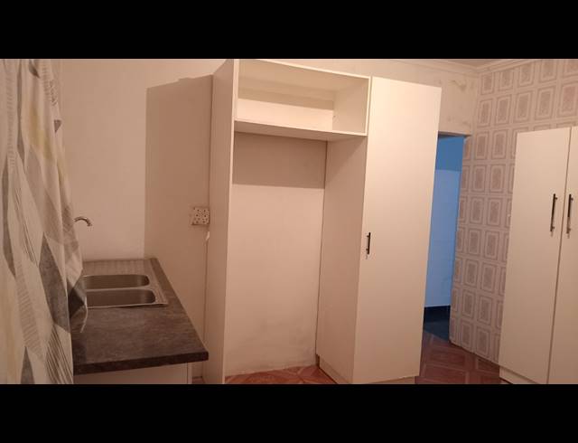 2 BEDROOM APARTMENT SOLD IN WOODHURST